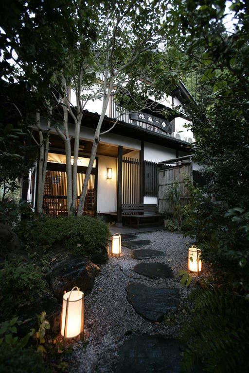 Отель Oyo Hatago Ichiban Титибу Экстерьер фото
